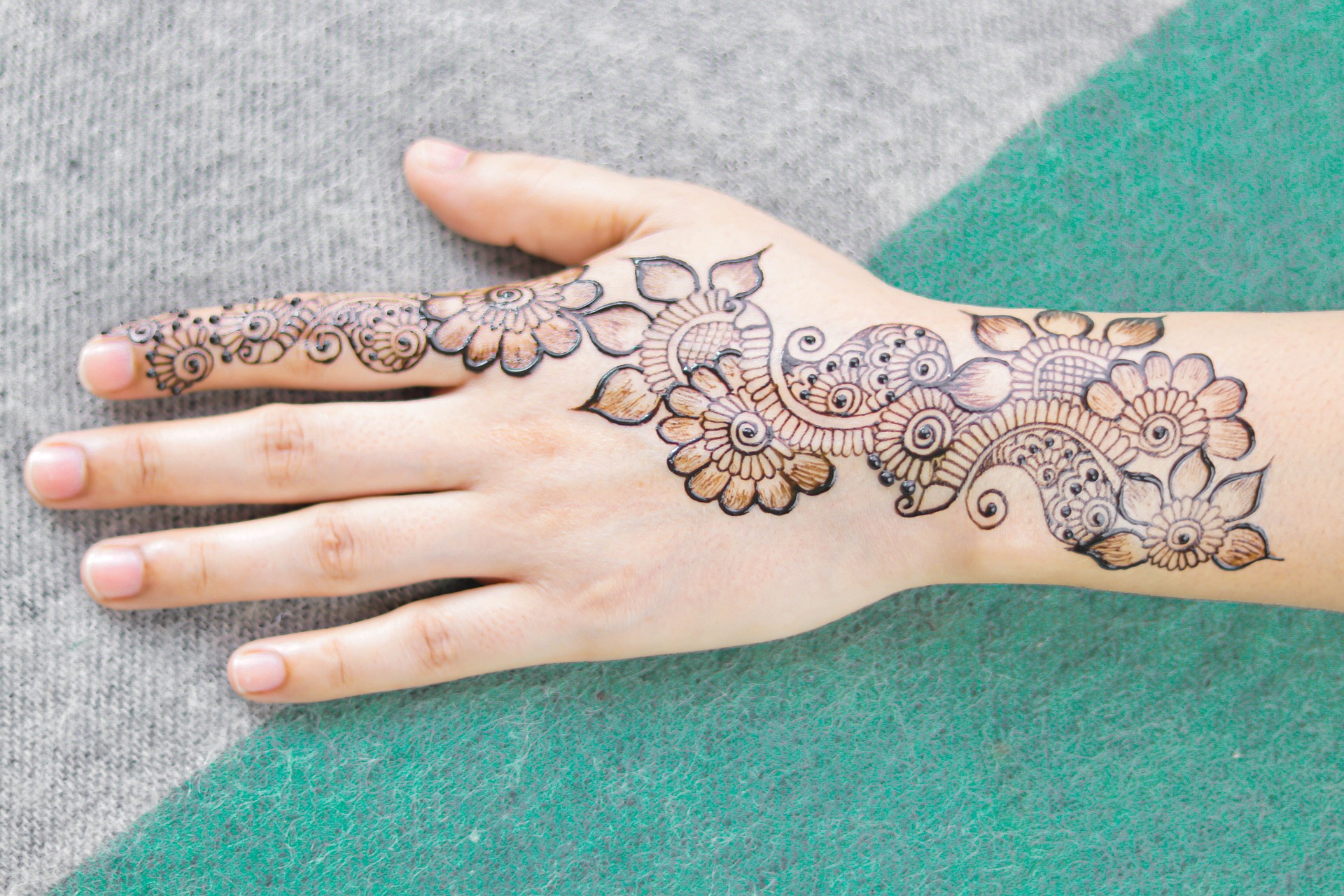 The Elegance Of Simple Arabic Mehndi Designs 365 Gorgeous